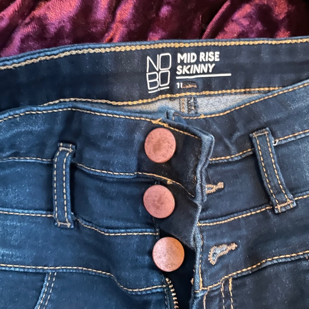 Mid rise skinny jeans